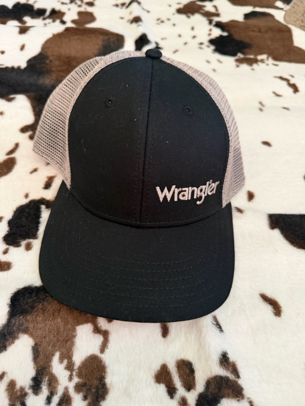 Wrangler Black Front with Light Gray Mesh Trucker Cap